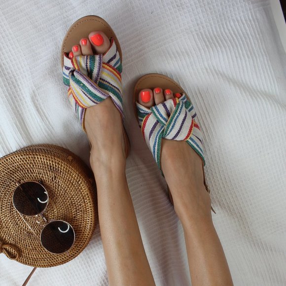 🚨//Island Gal// Multi Color Sandal - Picture 7 of 8